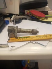 Veglia rinvio contachilometri usato x auto  ecc non so dove vada