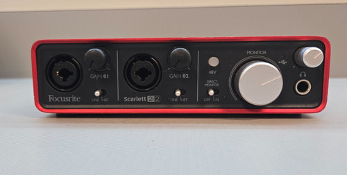 Focusrite scarlett 2i2 - focusrite,