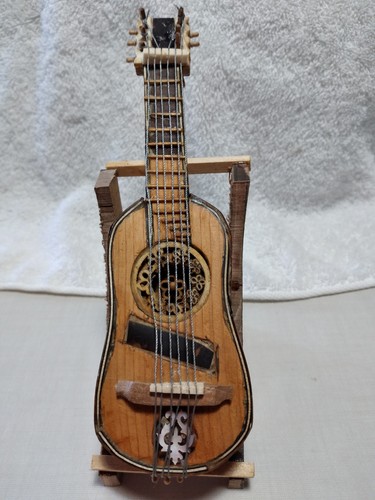 Chitarra mod d11 - mod, strumento