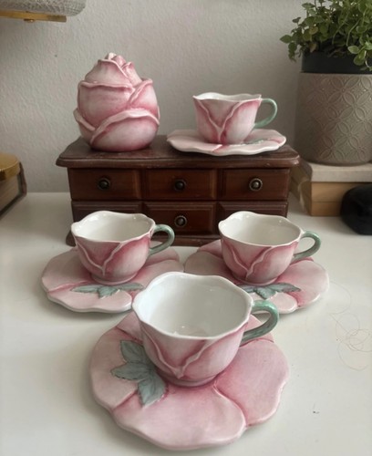 Decorative barbotine pink bowl - barbotine,