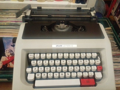 Macchina scrivere olivetti - scrivere,