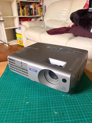 Epson emp powerlite lcd - emp-61,