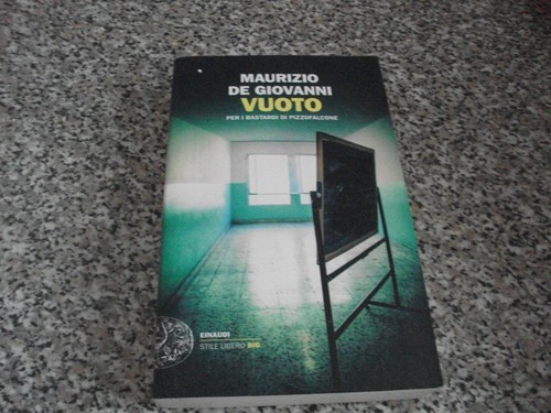 Maurizio giovanni vuoto per - vuoto,