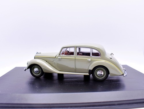 Modellino auto epoca scala