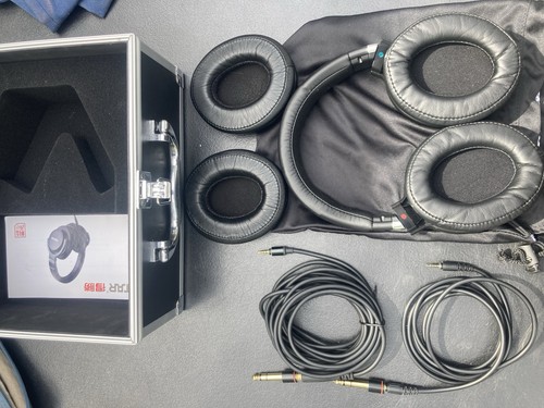 Cuffie over ear - pro, 82