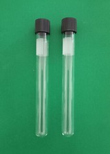 Provetta per coltura con tappo