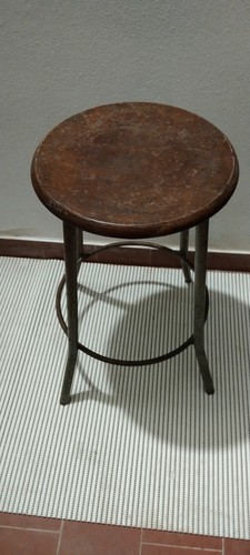 Sgabello stile industriale - , in