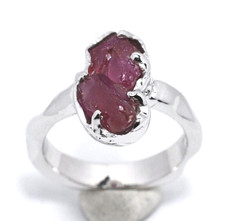 BELLISSIMO L'ANELLO IN ARGENTO 925 CON RUBINI NATURALI INTAGLIATI 4,55 CT