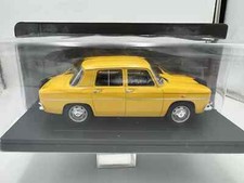 DIE CAST 1/24 " RENAULT 8 (R8) - 1964 "  SALVAT