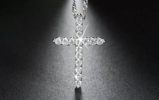 Ciondolo croce diamantata
