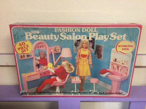 Barbie salone bellezza - di,