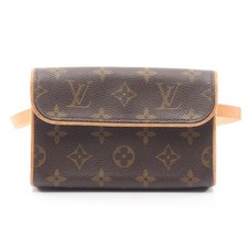 LOUIS VUITTON Pochette