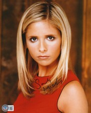 Sarah Michelle Gellar firmata