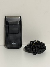 Rasoio elettrico senza - , fili
