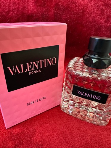 Valentino donna born in - 🌹,