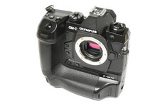Olympus OM-D E-M1X