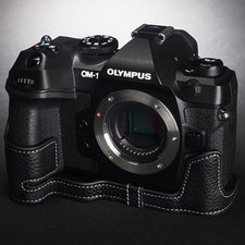 Custodia mezza fotocamera in