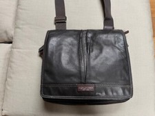 TRACOLLA PELLE SPALDING MAI USATA PERFETTA E MOLTO CAPIENTE