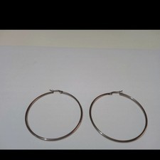 Orecchini colore argento con cerchio grande in acciaio donna