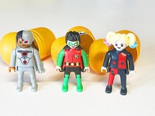 3 Sorpresine Kinder Playmobil 2025-26  Complete di cartina e di ovetto.