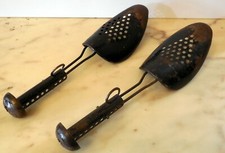 2 x COPPIA VINTAGE ALLARGA SCARPE INSERTI METALLO 1950s CALZOLAIO