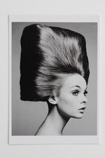 RICHARD AVEDON: JEAN SHRIMPTON