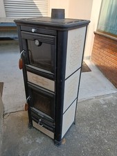 STUFA A LEGNA con forno usata
