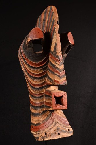 Autentica maschera africana - un'autentica,