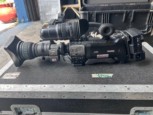 Jvc hm700 camcorder - jvc,