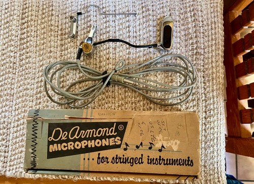 Raro mandolino pickup scimmia