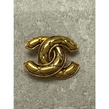 Accessorio spilla CHANEL Matelasse oro donna Coco Mark altezza 3,7 cm larghez...