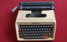 MACCHINA DA SCRIVERE VINTAGE