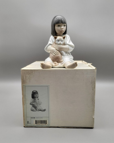 Statuina nao lladro - nao, di