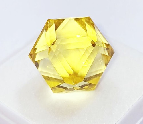 Giallo chiaro topazio - giallo,