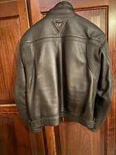 Giubbotto Dainese in pelle per moto. tg 48