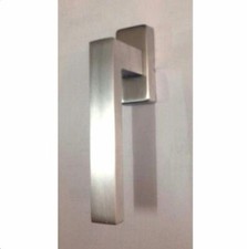 MANIGLIA DK QUADRA ARIENI