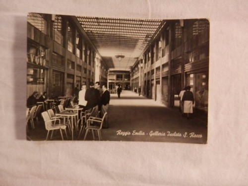 Vecchia foto cartolina - , d
