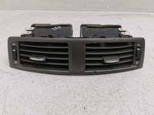 Lexus IS 220D-250-350 2008 Diesel Grille d'aération centrale 130kW AMD135203