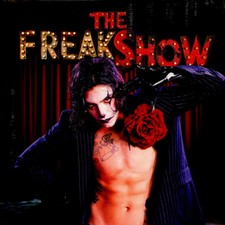 Naska - The Freak Show Red