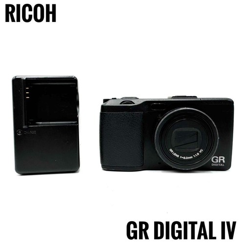 Fotocamera digitale compatta