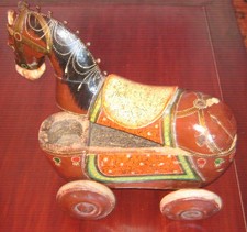 Cavallino In Legno " PORTACUCITO " Artigianale 