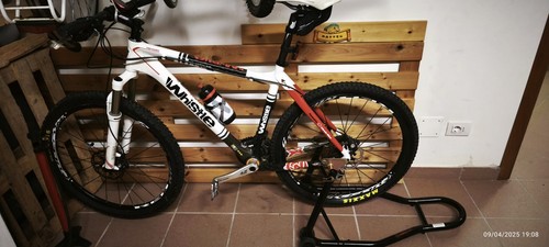 Mountain bike front whistle - front,