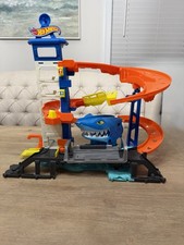 Hot Wheels Attacco Squalo Auto