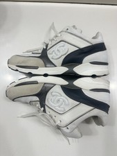 Sneakers Chanel logo CC taglia