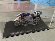MODEL Die Cast MotoGp HONDA NSR250 LUCA CADALORA 1991 World Champion 1:24 Altaya