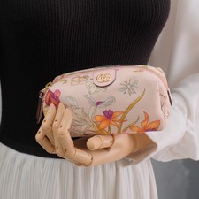 *Bellissimo* Gucci Flora Pouch