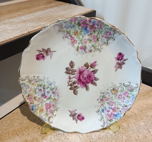 Piatto con decori - , floreali