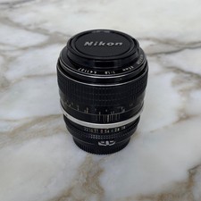 Nikon Nikkor 85mm 1:1.8 441137