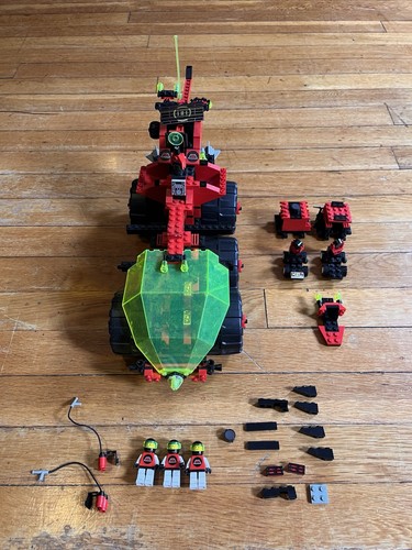 Lego space mega core - space,