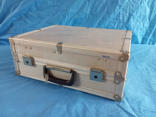 Valigia vintage metallo - vintage, in
